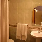 Argueelles בית הארחה 3*