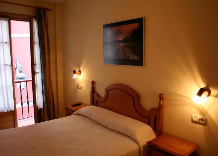 Pensión Argueelles 3*