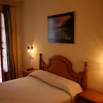 Guest house Argueelles 3*